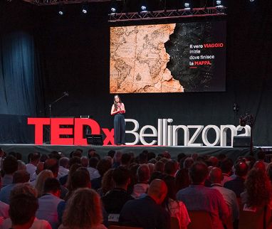 Kultur und Verbundenheit mit der Region: IBSA Switzerland unterstützt TEDxBellinzona im Zeichen der „Reise“